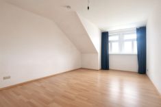 Schlafzimmer - (KI optimiert)