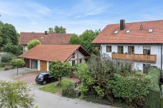 Haus + Garage Vogelpersp.