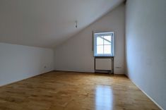 Schlafzimmer unmöbliert