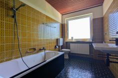 Badezimmer Ansicht II