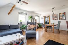 Wohnzimmer DG Ansicht I