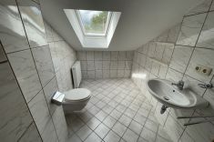 Bad Dachgeschoss Ansicht I