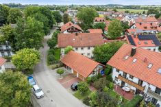 Haus + Siedlung Vogelpersp.