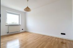 Kinderzimmer - Büro - (KI optimiert)