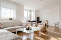 Wohnen Ansicht I - (KI optimiert)