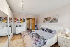 Schlafzimmer II OG