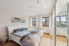 Schlafzimmer I OG