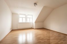 Kinderzimmer-Büro (KI optimiert)